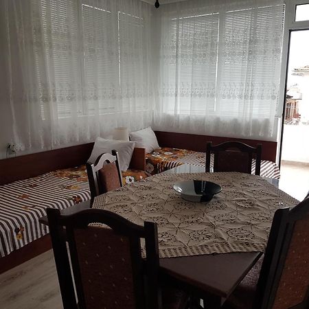 Megi Apartments Sozopol Esterno foto